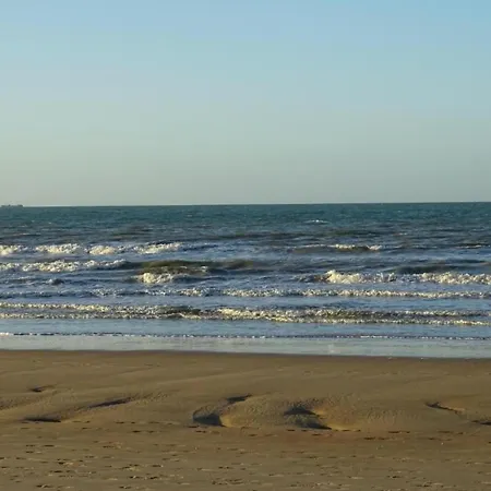 In For 4 Persons, Cleaning Included * Nieuwpoort